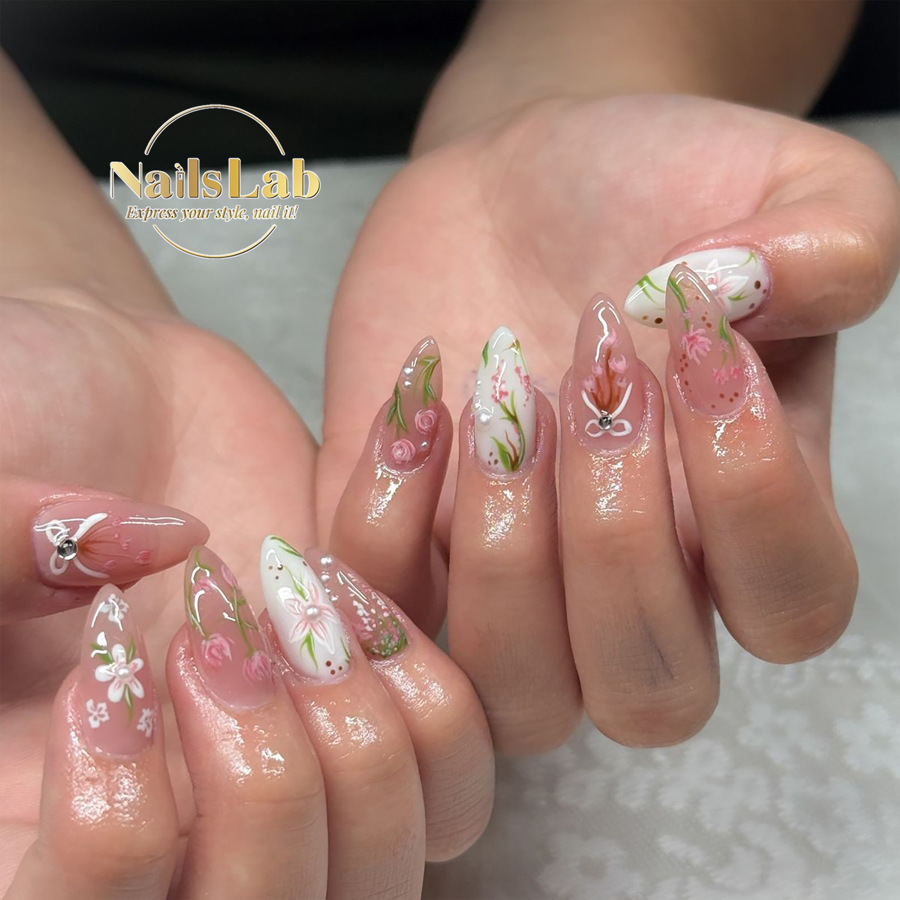 Nails Lab